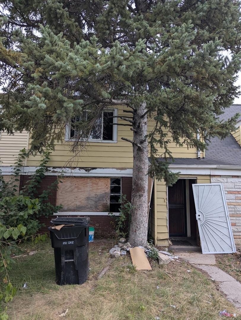 2242 E 96th St., Chicago, IL 60617