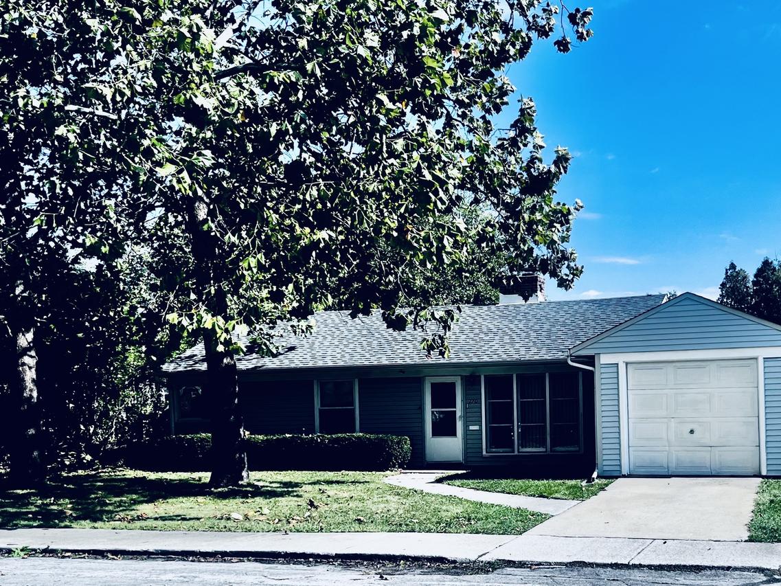 270 Minocqua St., Park Forest, IL 60466