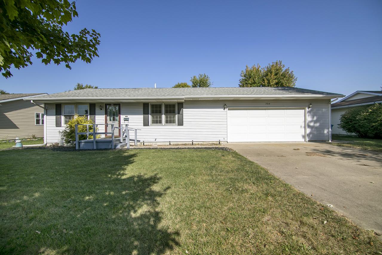 704 E Ash St., Watseka, IL 60970
