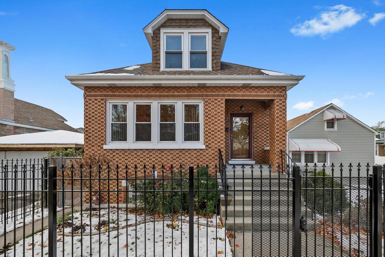 [Address Hidden by Seller], Chicago, IL 60632