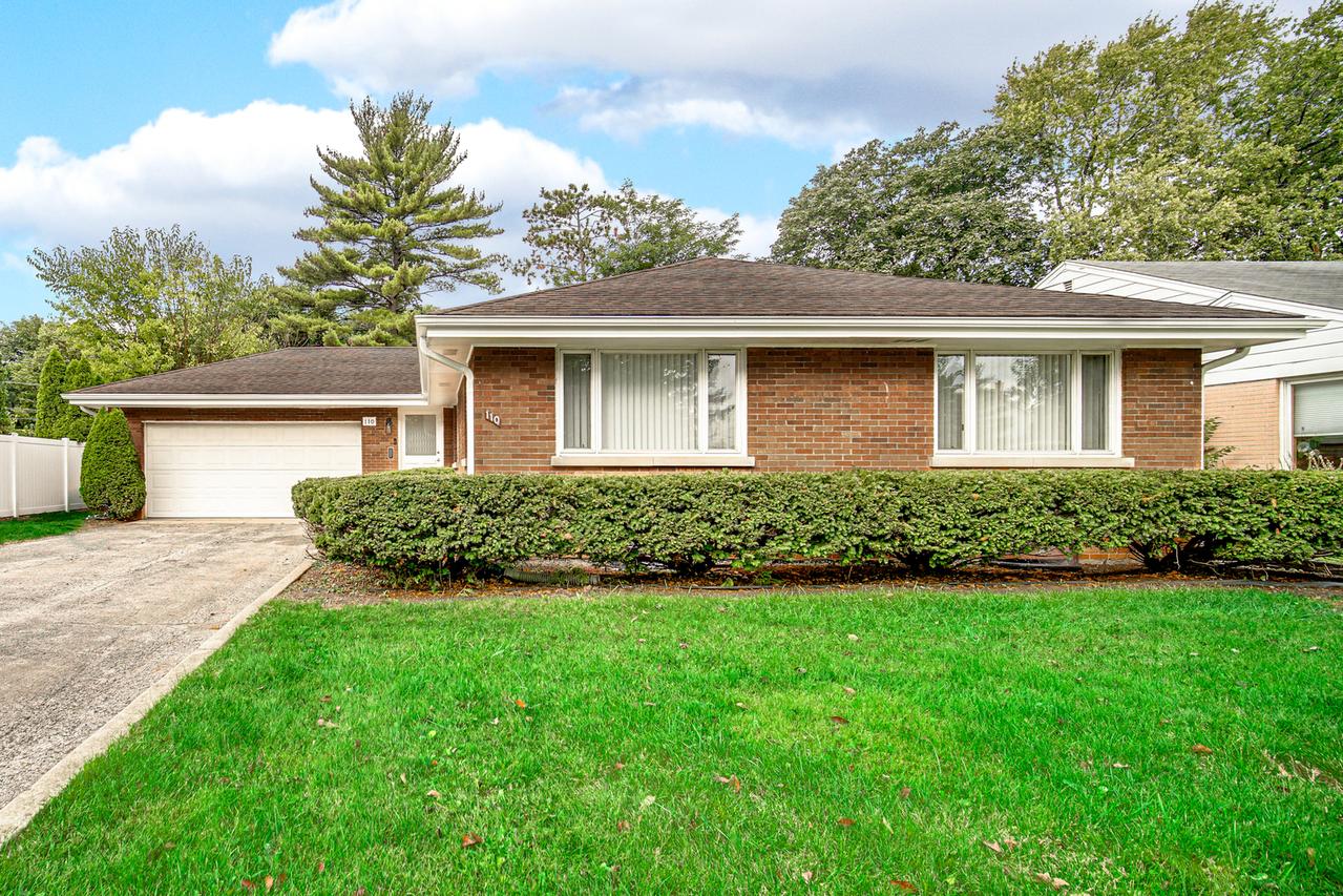 110 S Mount Prospect Rd., Mount Prospect, IL 60056