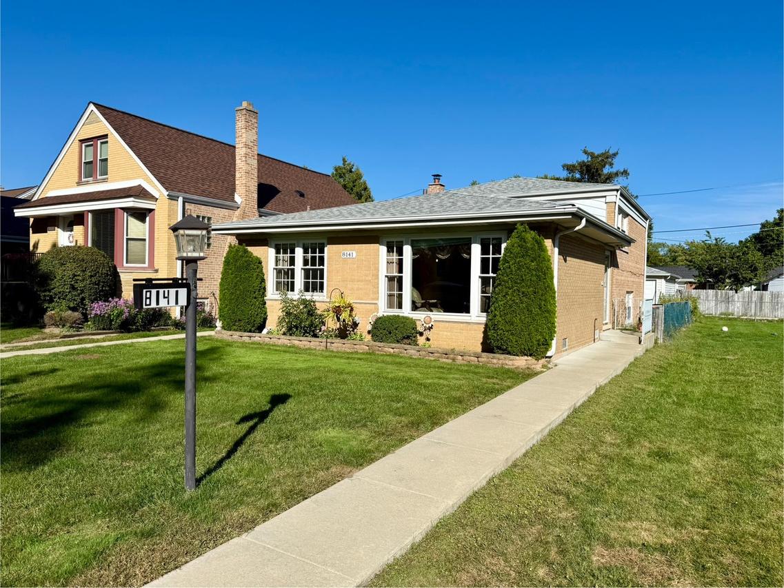 8141 Kenneth Ave., Skokie, IL 60076