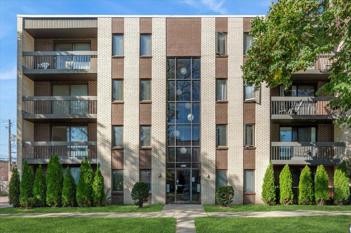 5220 N Rockwell Ave. #1S, Chicago, IL 60625