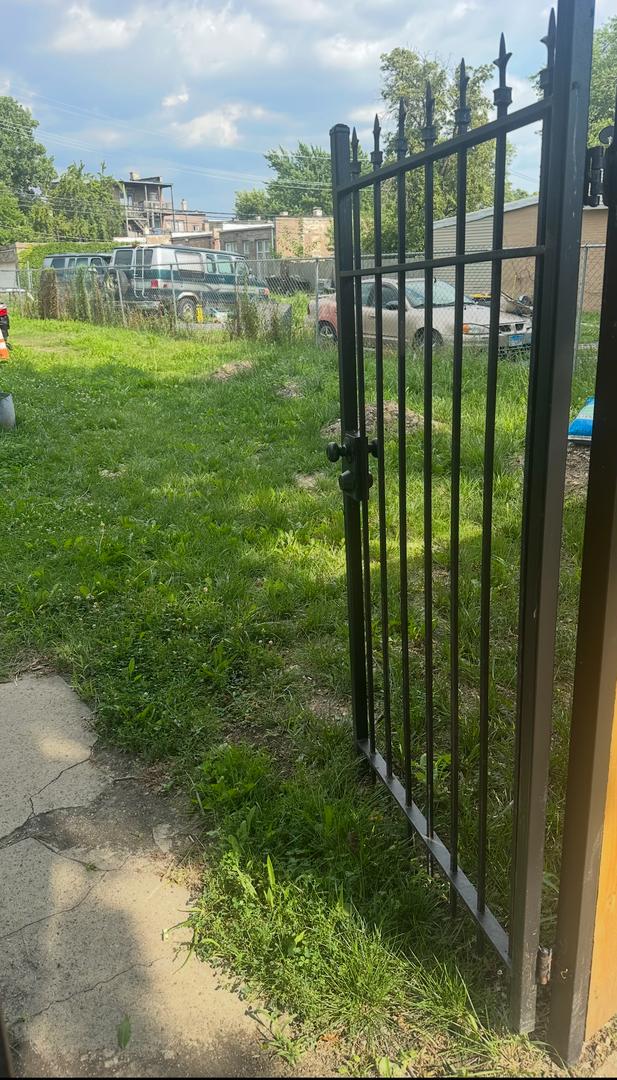 847 N Homan Ave., Chicago, IL 60651