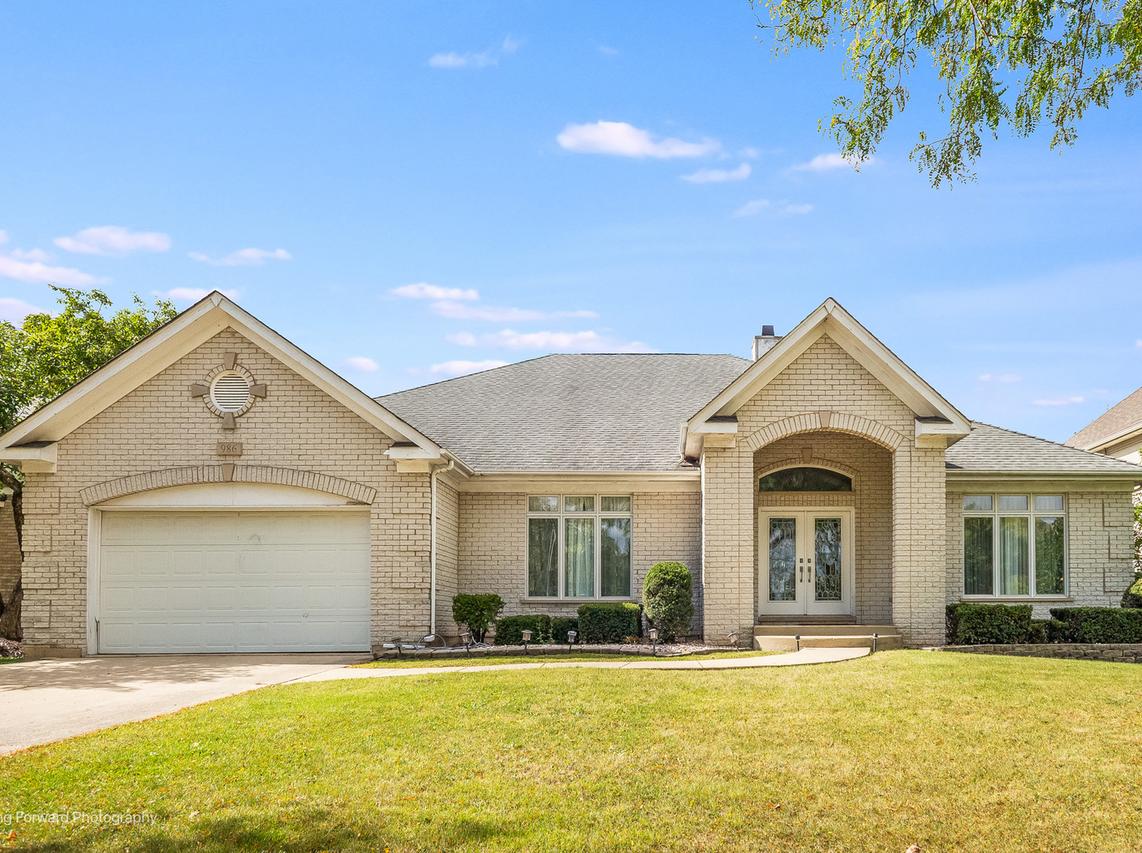 986 W Stonehedge Dr., Addison, IL 60101