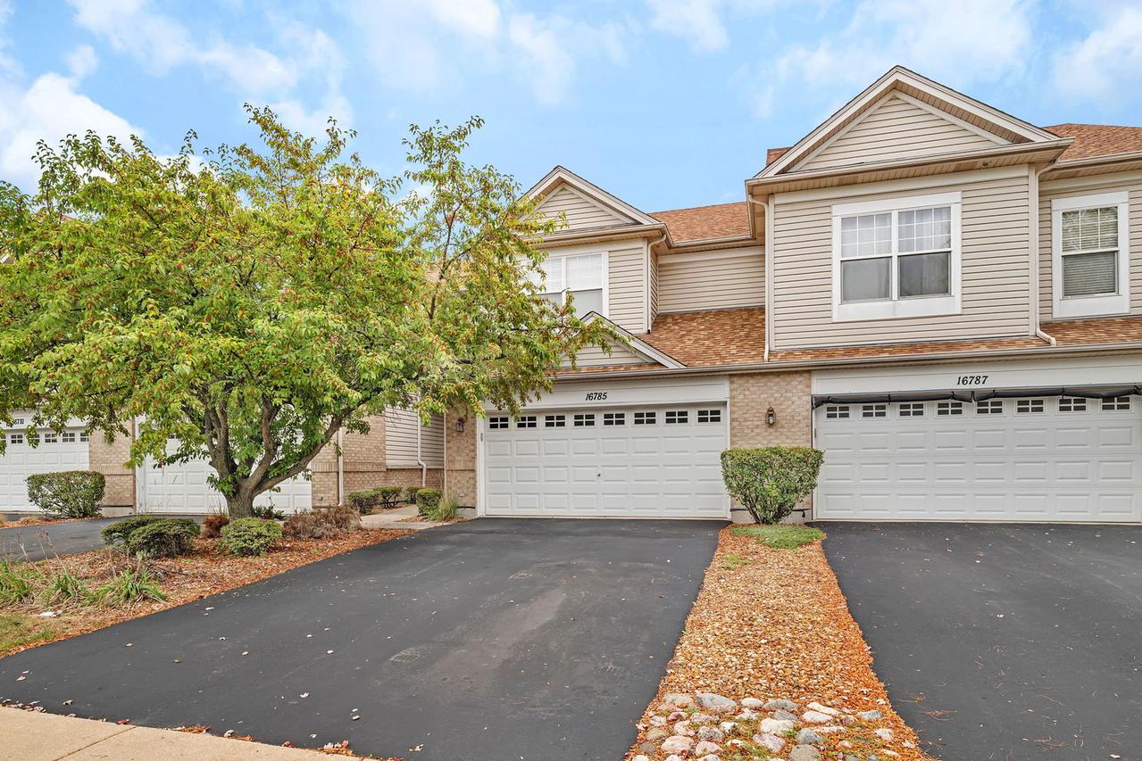 16785 Hazelwood Dr., Plainfield, IL 60544