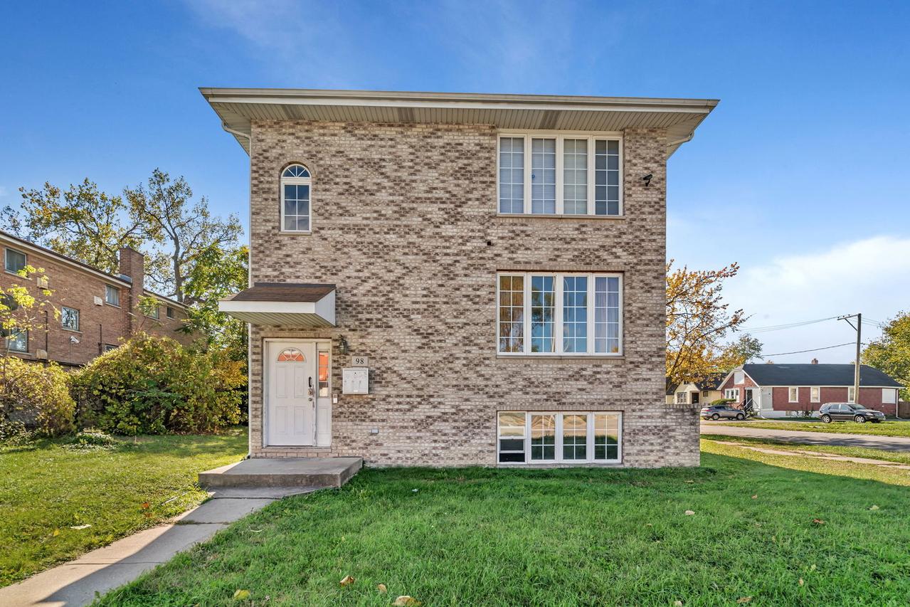98 W 154th St., Harvey, IL 60426