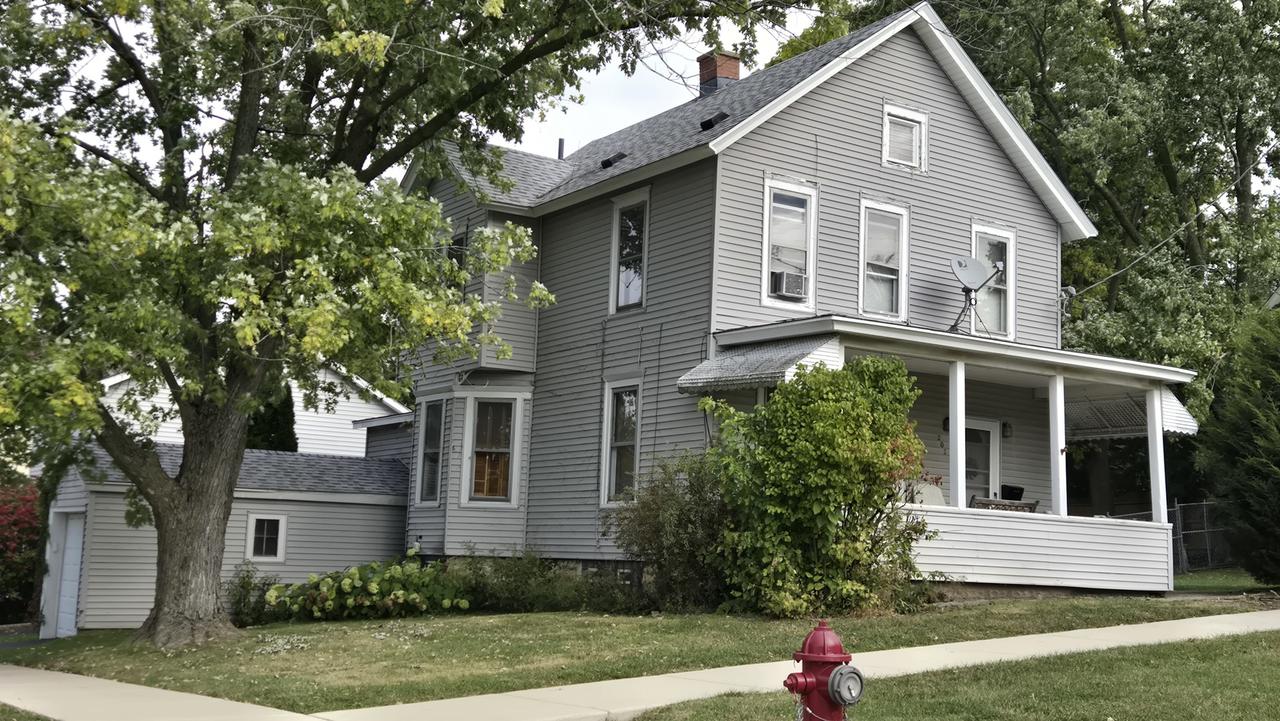 202 E 14th St., Lockport, IL 60441