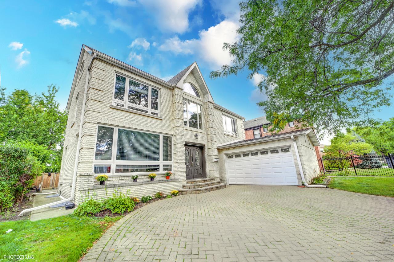 2910 W Gregory St., Chicago, IL 60625
