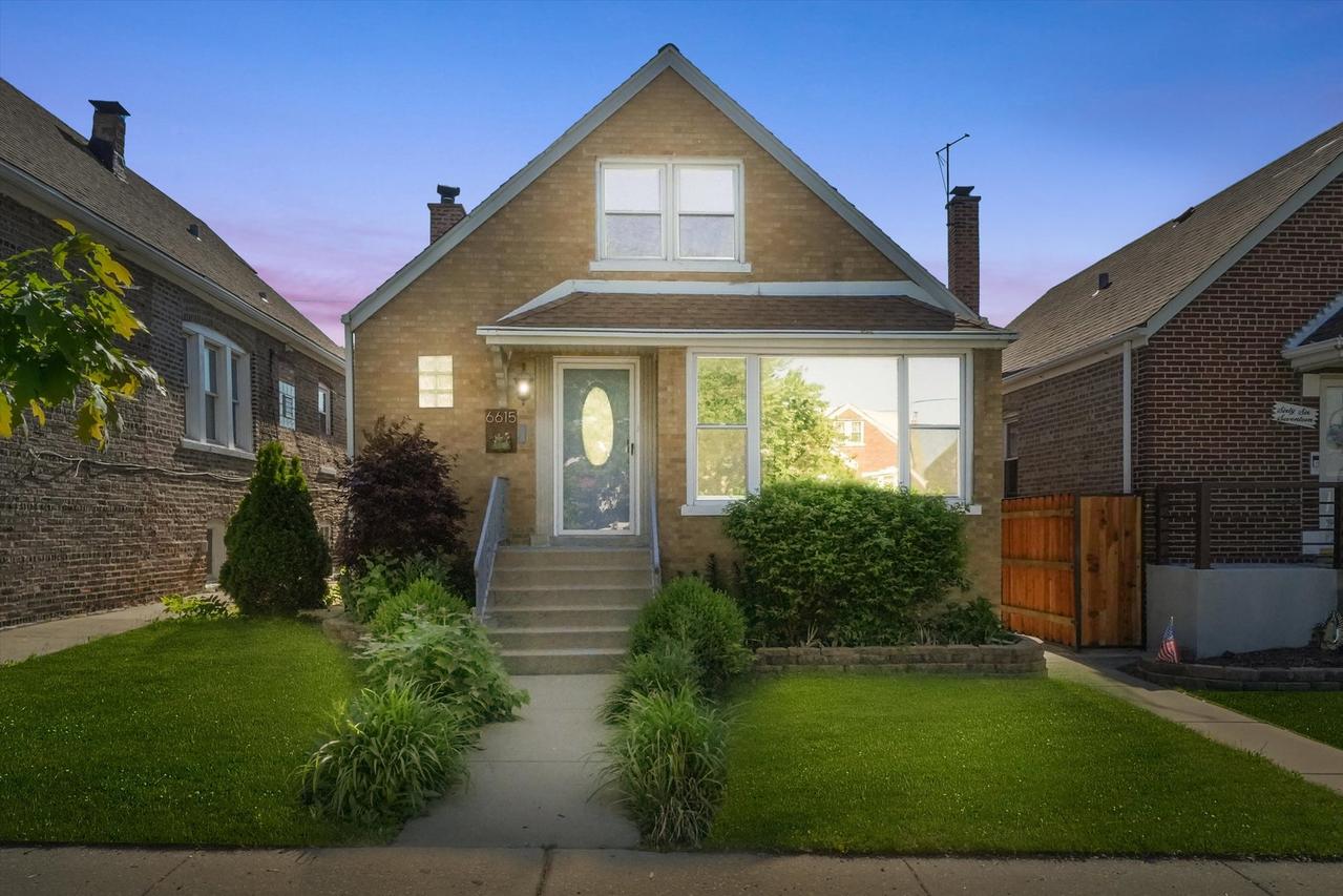 6615 S Keating Ave., Chicago, IL 60629