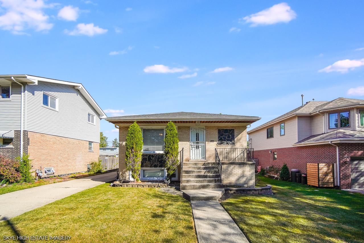 9805 Normandy Ave., Oak Lawn, IL 60453
