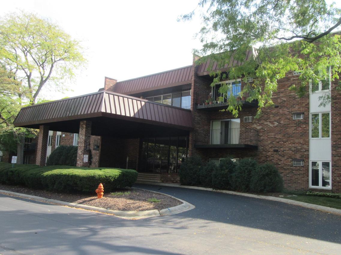 1053 W Ogden Ave. #236, Naperville, IL 60563