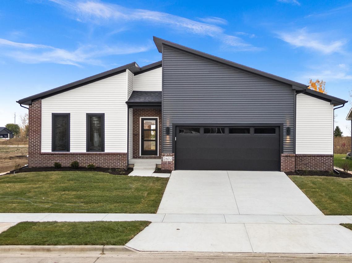 2602 Marble Dr., Normal, IL 61761