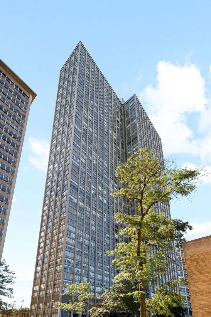 655 W Irving Park Rd. #1010, Chicago, IL 60613