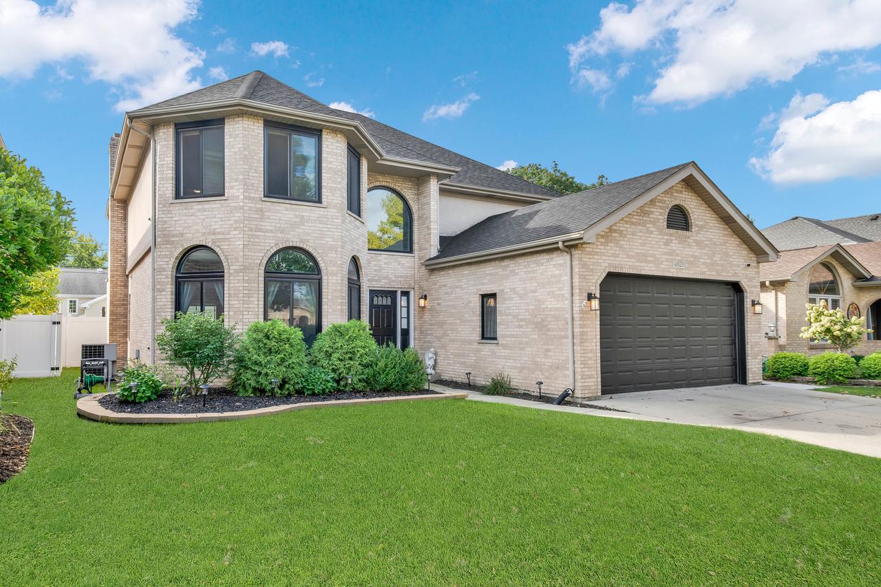 4823 W 106th St., Oak Lawn, IL 60453