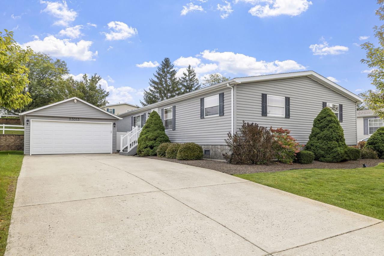 23013 Long Beach Dr., Frankfort, IL 60423