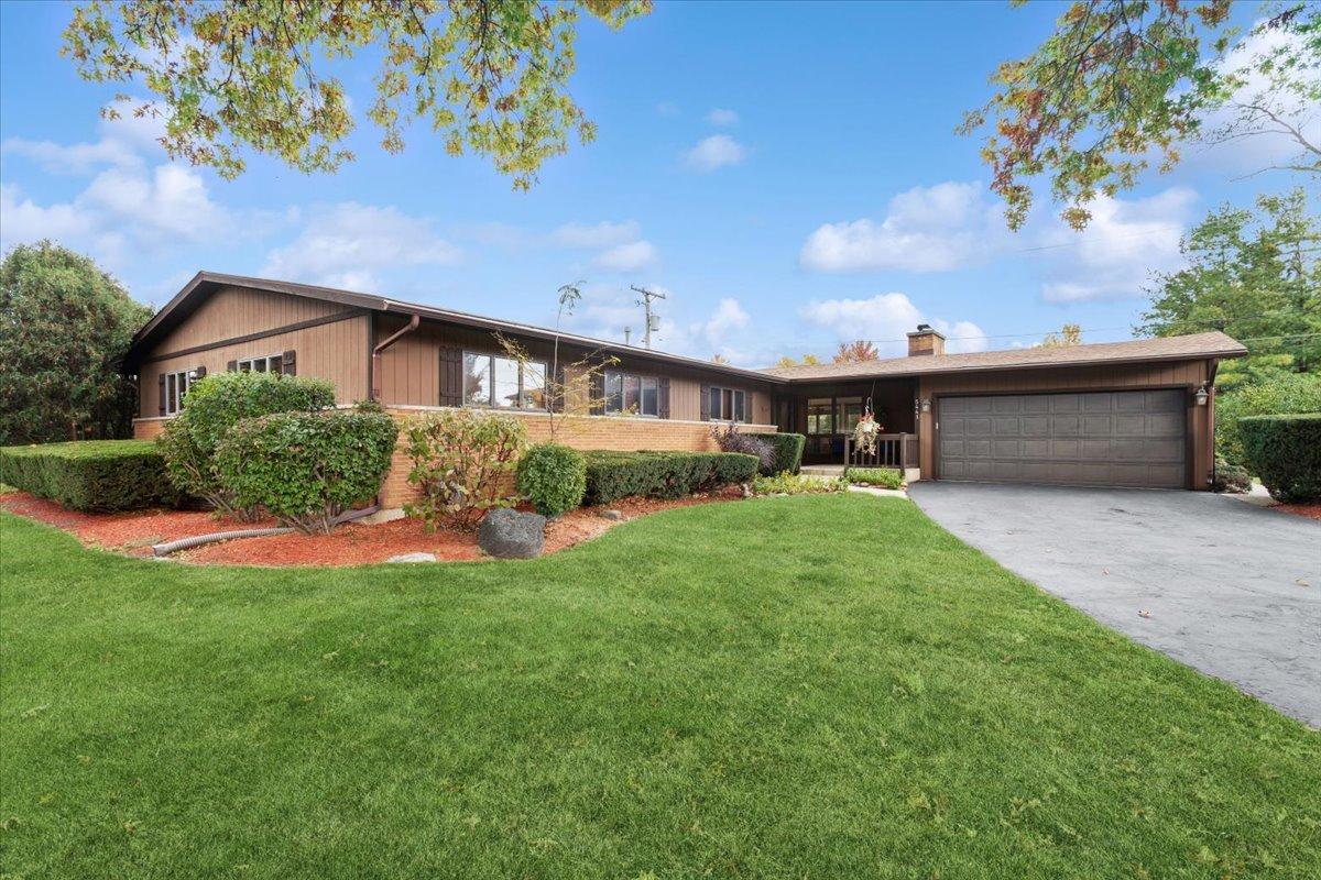 5441 S Edgewood Ave., La Grange Highlands, IL 60525