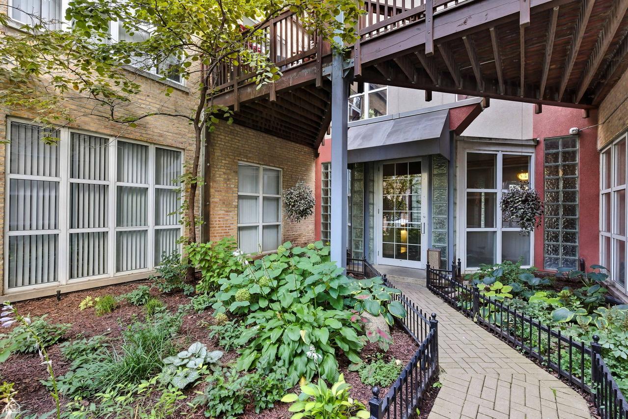525 N Ada St. #43, Chicago, IL 60642