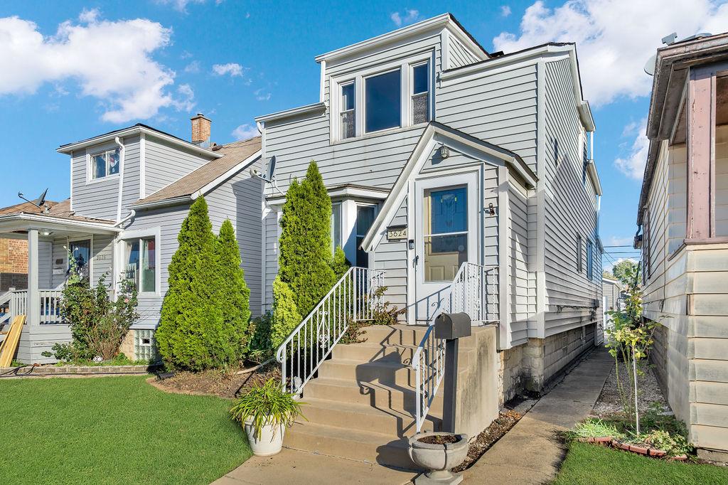 3624 W 69th St., Chicago, IL 60629