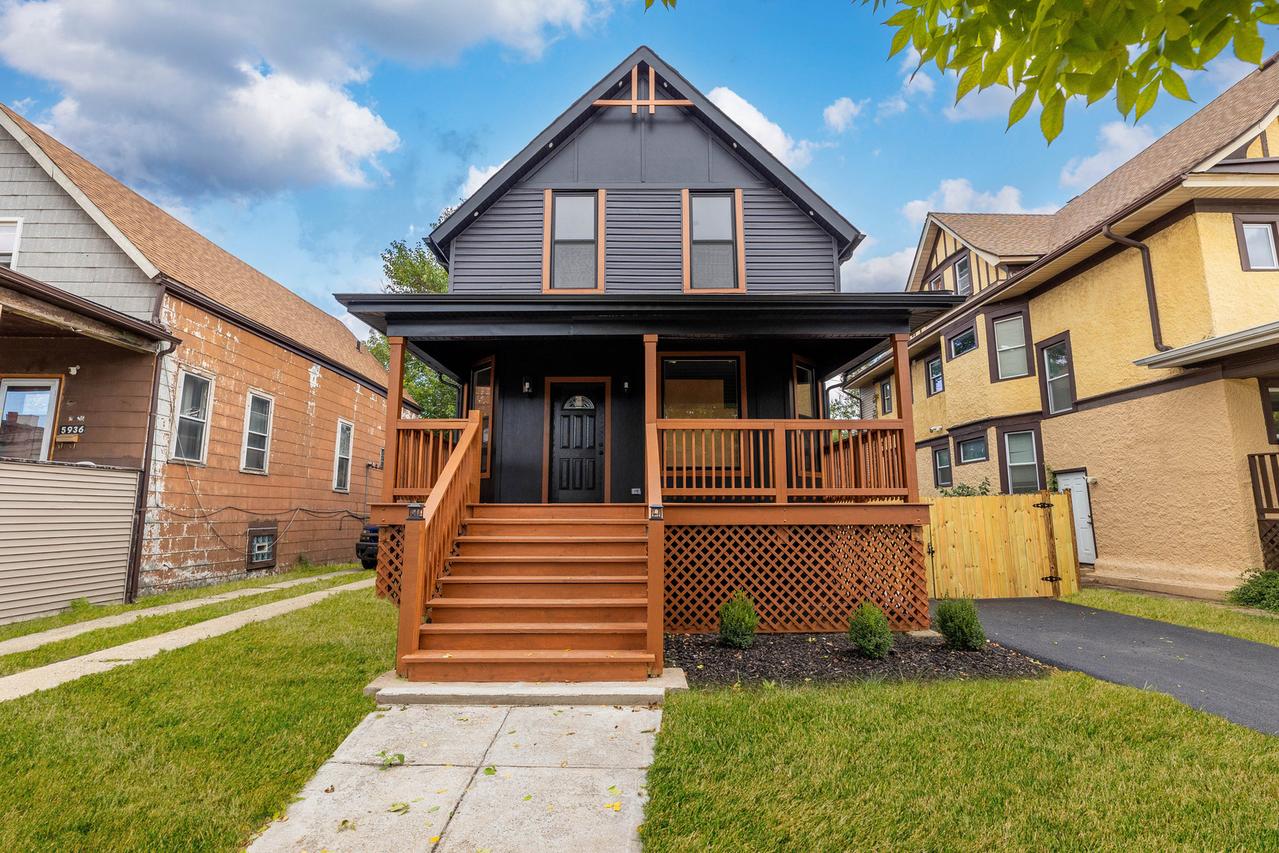 5934 W Erie St., Chicago, IL 60644