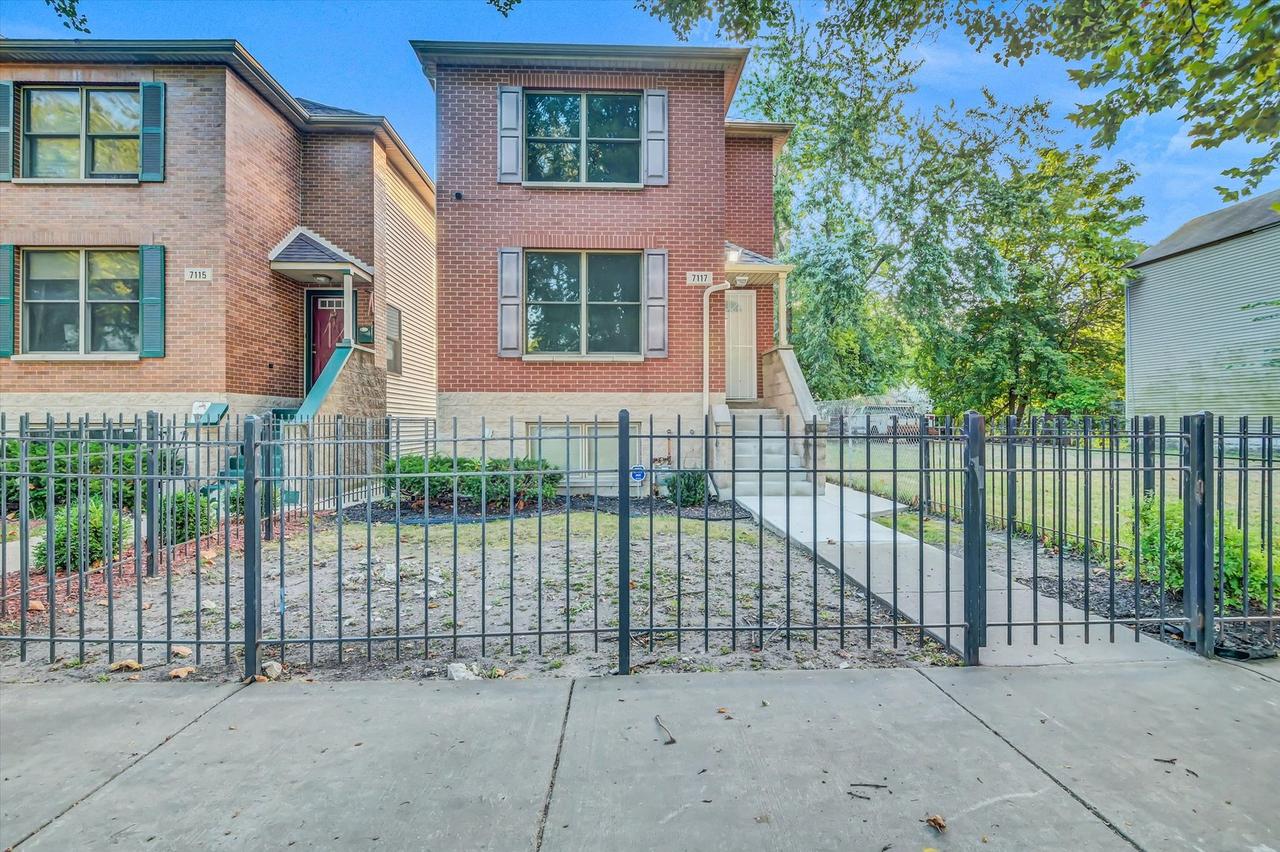 7117 S University Ave., Chicago, IL 60619