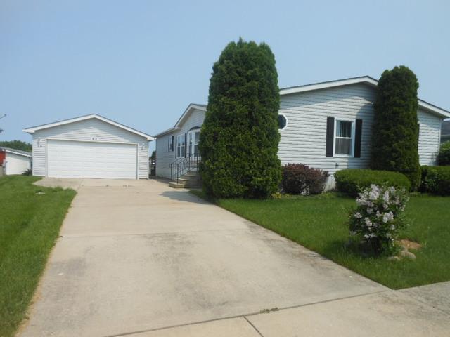 65 Crocus Ln., Matteson, IL 60443