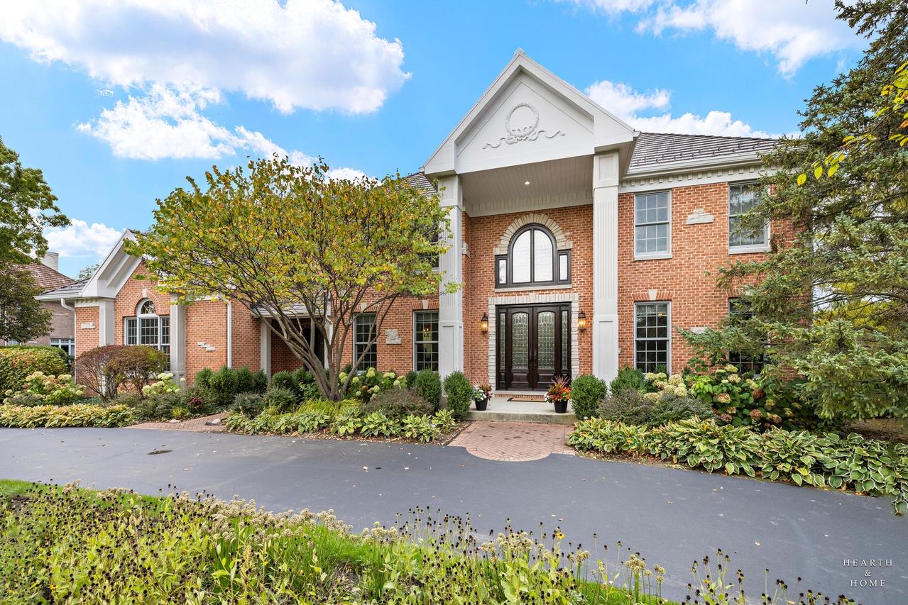 4764 Wellington Dr., Long Grove, IL 60047