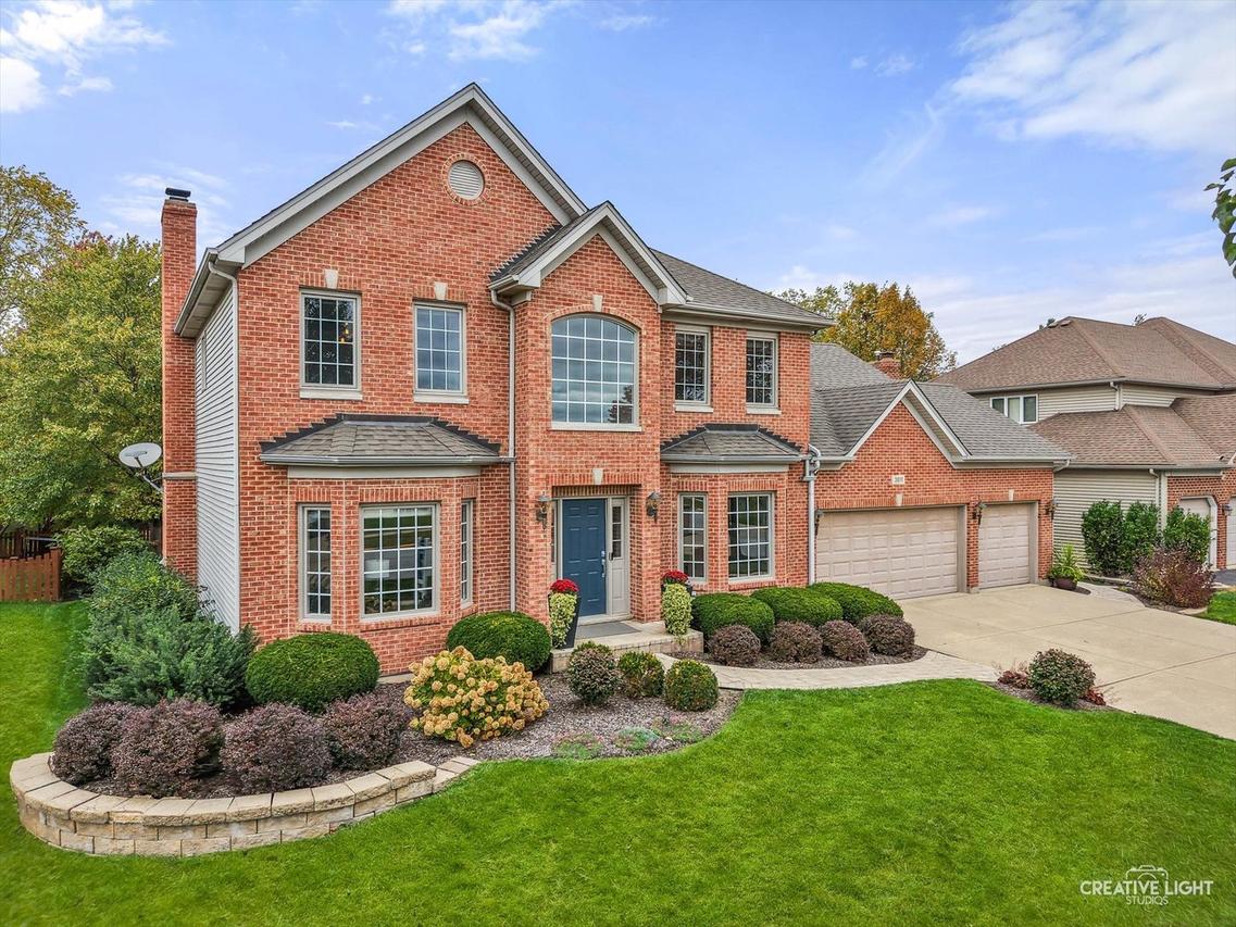 3611 Grassmere Rd., Naperville, IL 60564