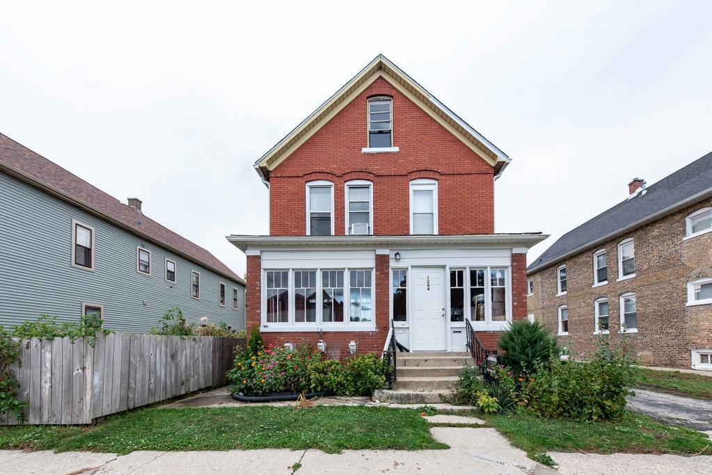 1244 Victoria Ave., North Chicago, IL 60064