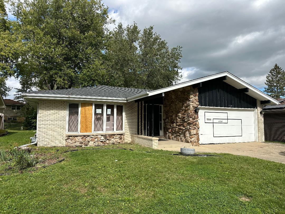 4228 Applewood Ln., Matteson, IL 60443