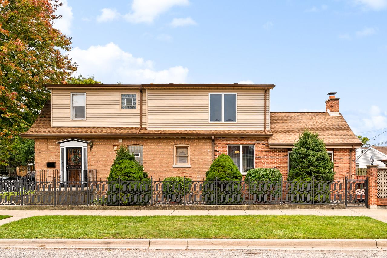 3250 N Page Ave., Chicago, IL 60634