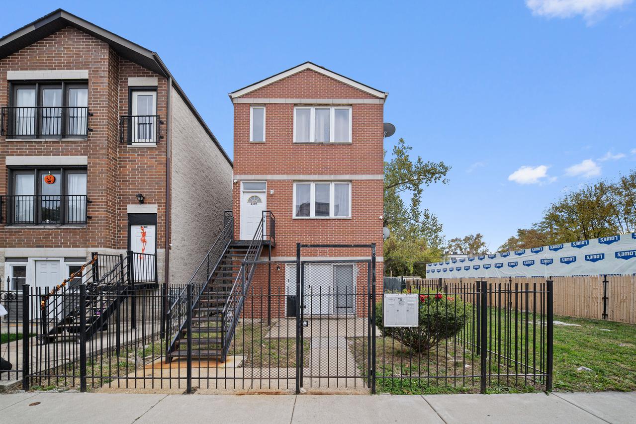 3107 W Polk St., Chicago, IL 60612