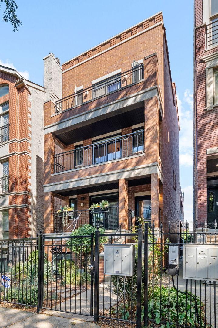2941 N Damen Ave. #2, Chicago, IL 60618