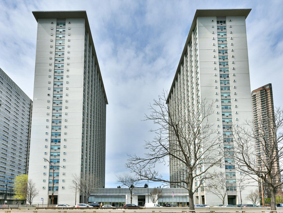 3600 N Lake Shore Dr. #216, Chicago, IL 60613