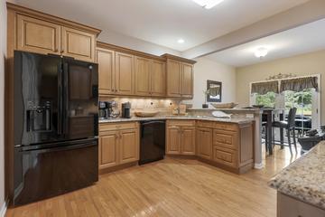 3891 Willow View Dr., Lake in the Hills, IL 60156