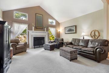 3891 Willow View Dr., Lake in the Hills, IL 60156