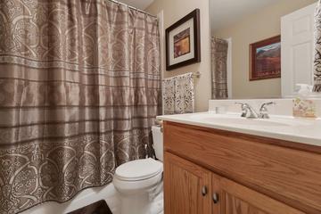 3891 Willow View Dr., Lake in the Hills, IL 60156
