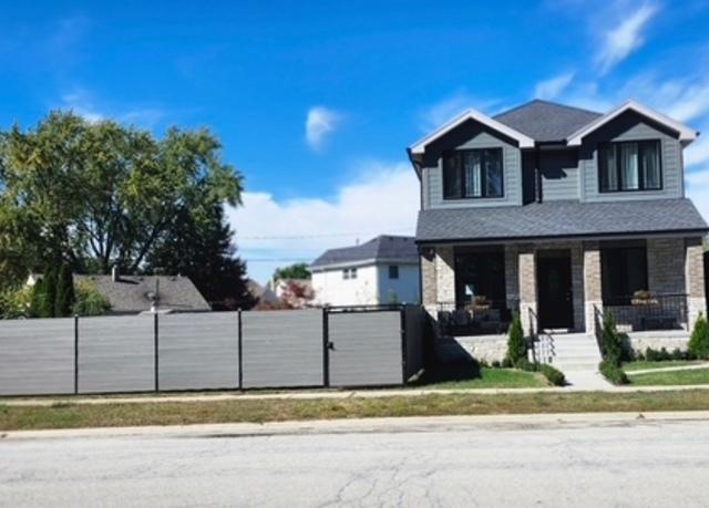 10030 Moody Ave., Oak Lawn, IL 60453