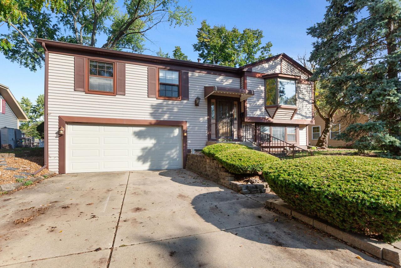 47 Old Post Rd., Montgomery, IL 60538