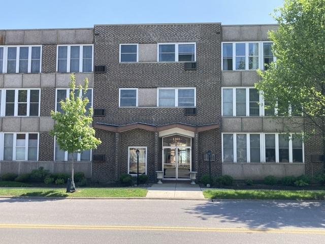 1301 W Touhy Ave. #315, Park Ridge, IL 60068