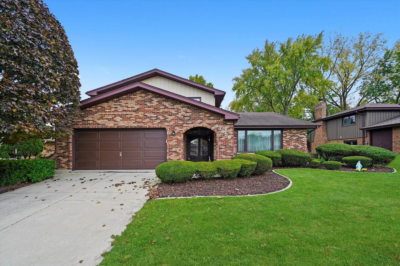 13855 Secretariat Ln., Orland Park, IL 60467