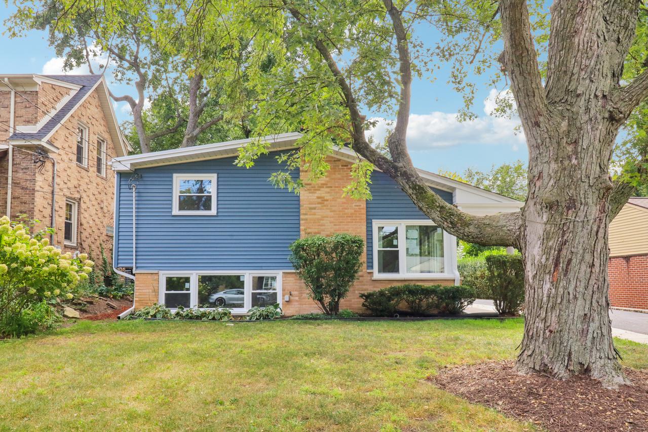 333 Elm St., Glen Ellyn, IL 60137