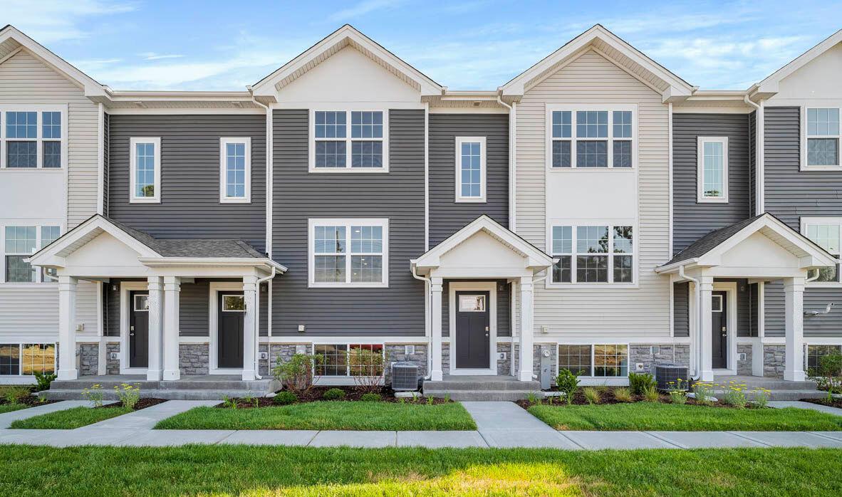 1433 Oakfield Ln., Pingree Grove, IL 60140