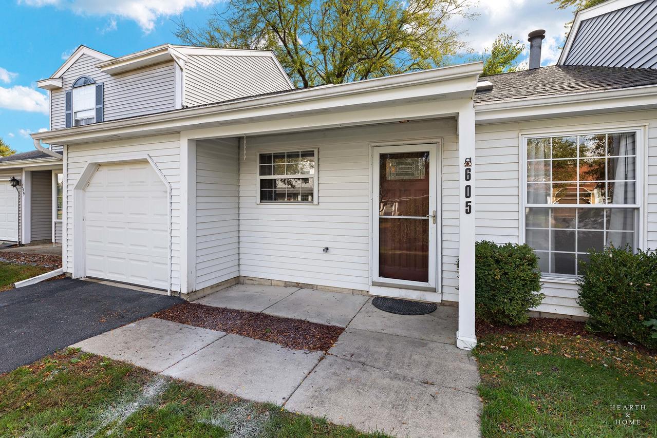 605 Yale Ln., Island Lake, IL 60042