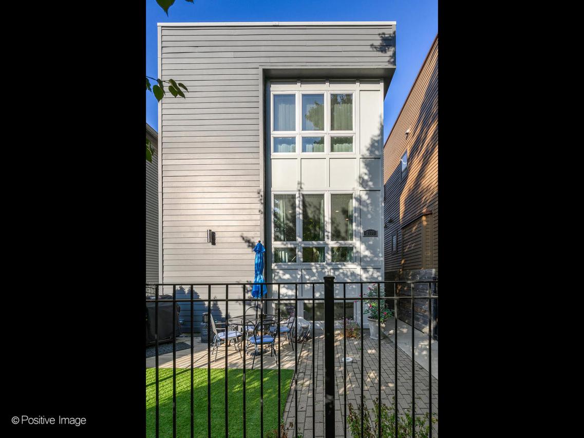 2139 N Bingham St., Chicago, IL 60647