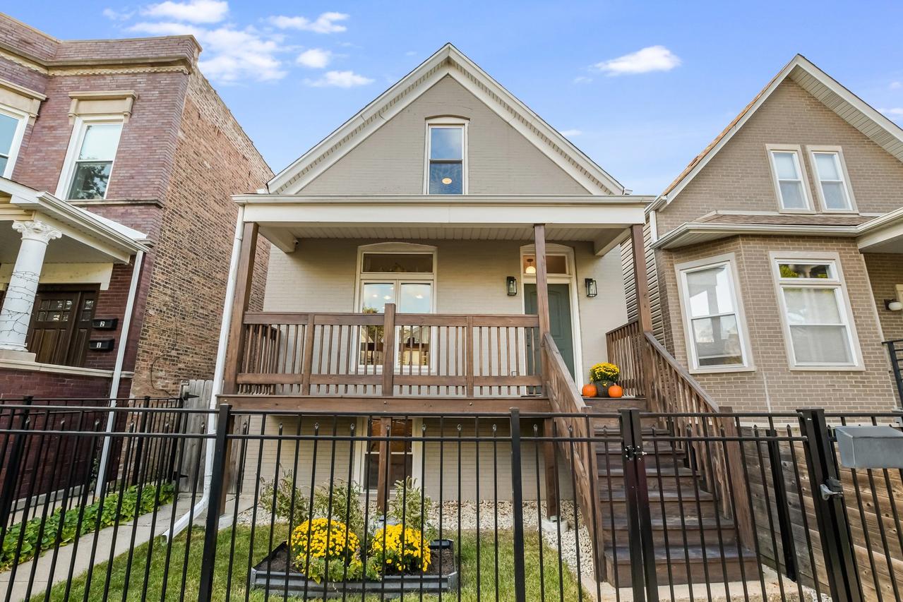 2964 N Wisner Ave., Chicago, IL 60618