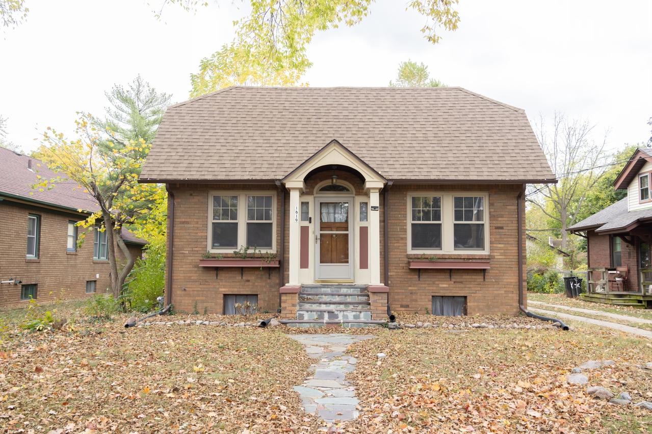1619 Grant Ave., Rockford, IL 61103