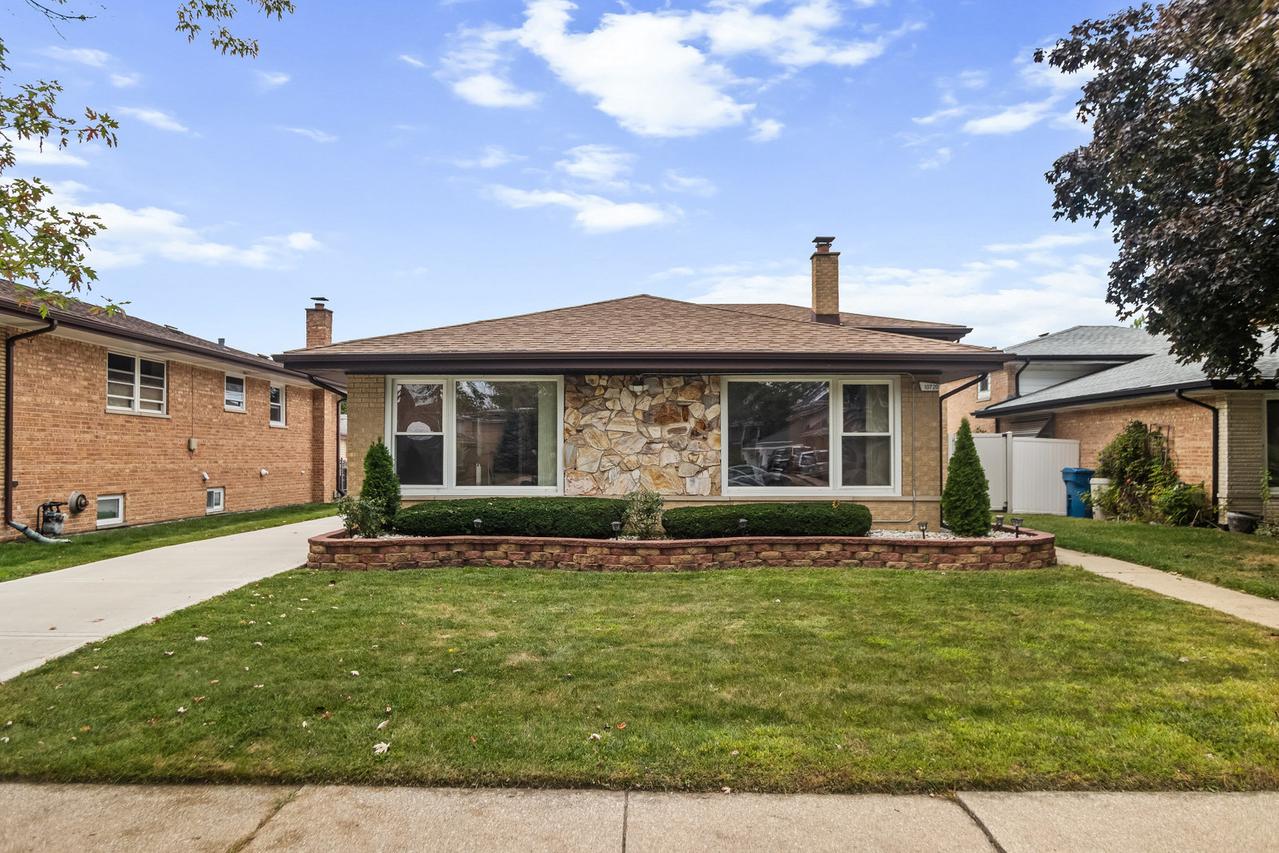 10720 Lamon Ave., Oak Lawn, IL 60453