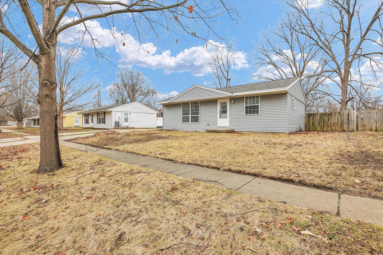 3206 York Dr., Champaign, IL 61821