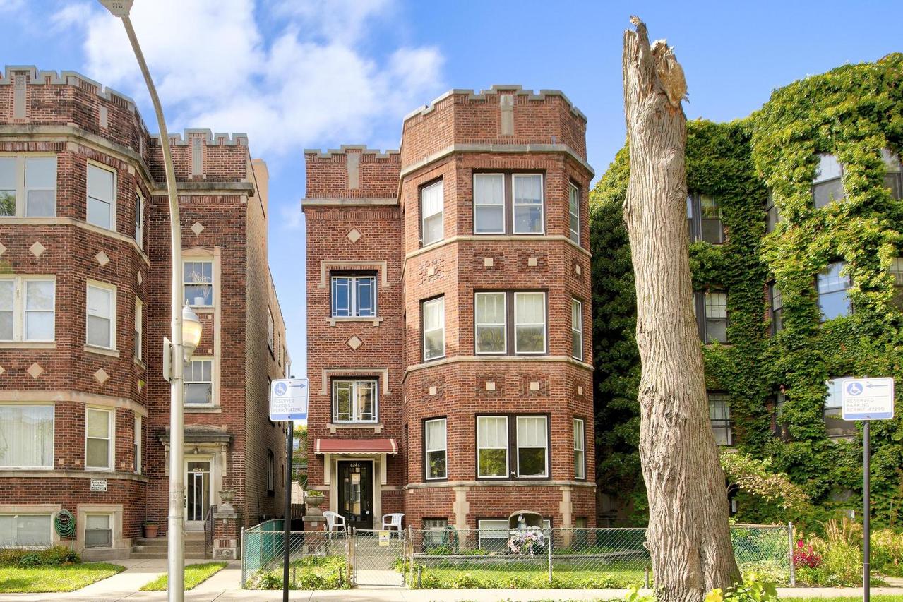 6246 N Oakley Ave., Chicago, IL 60659